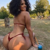 Eve-😊🍑|RealPic📸|💋Flirty-SLIMWAIST|🫚Spicy|👑QueenEnergy|💌DMOpen